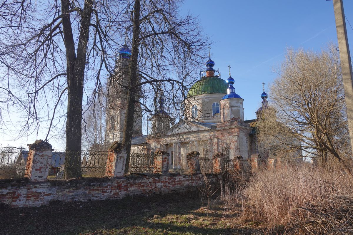 Церковь Владимирской иконы Божией Матери, Харинское (Мышкинский район, Ярославская область). фасады