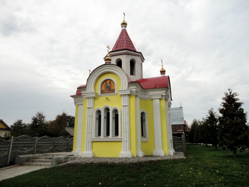 Часовня Георгия Победоносца, Мышкин (Мышкинский район, Ярославская область). общий вид в ландшафте