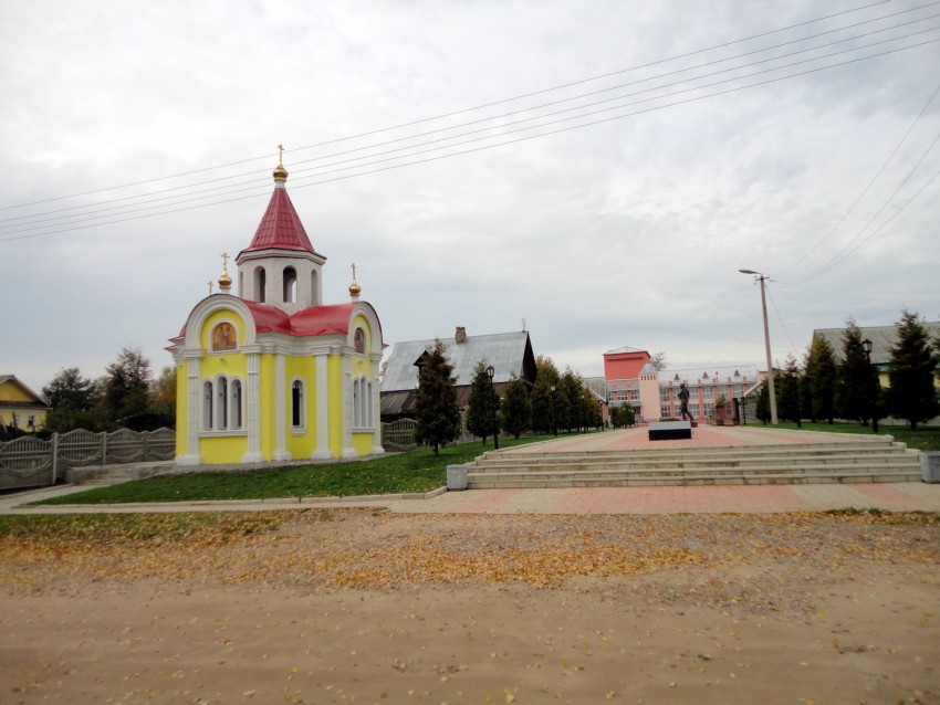 Часовня Георгия Победоносца, Мышкин (Мышкинский район, Ярославская область). общий вид в ландшафте