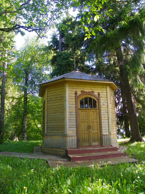 Неизвестная часовня, Матеево (Волховский район, Ленинградская область). фасады