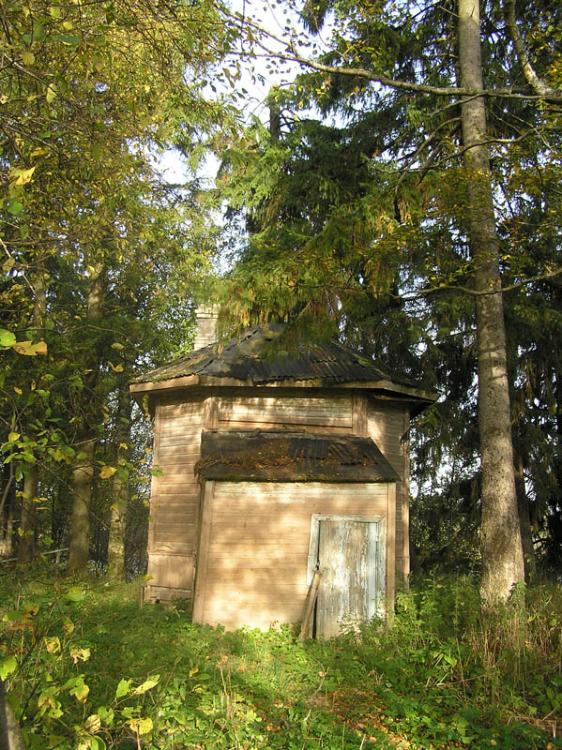 Неизвестная часовня, Матеево (Волховский район, Ленинградская область). фасады