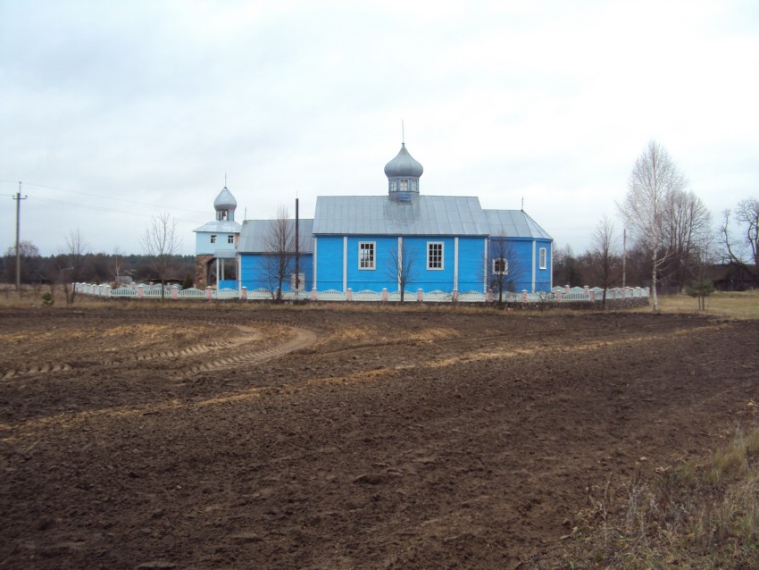 Церковь Покрова Пресвятой Богородицы, Чемери 1-е (Каменецкий район, Беларусь, Брестская область). общий вид в ландшафте, http://chemeri.prihod.ru/