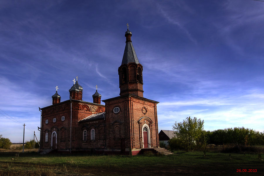 Церковь Космы и Дамиана, Сугробы (Данковский район, Липецкая область). общий вид в ландшафте