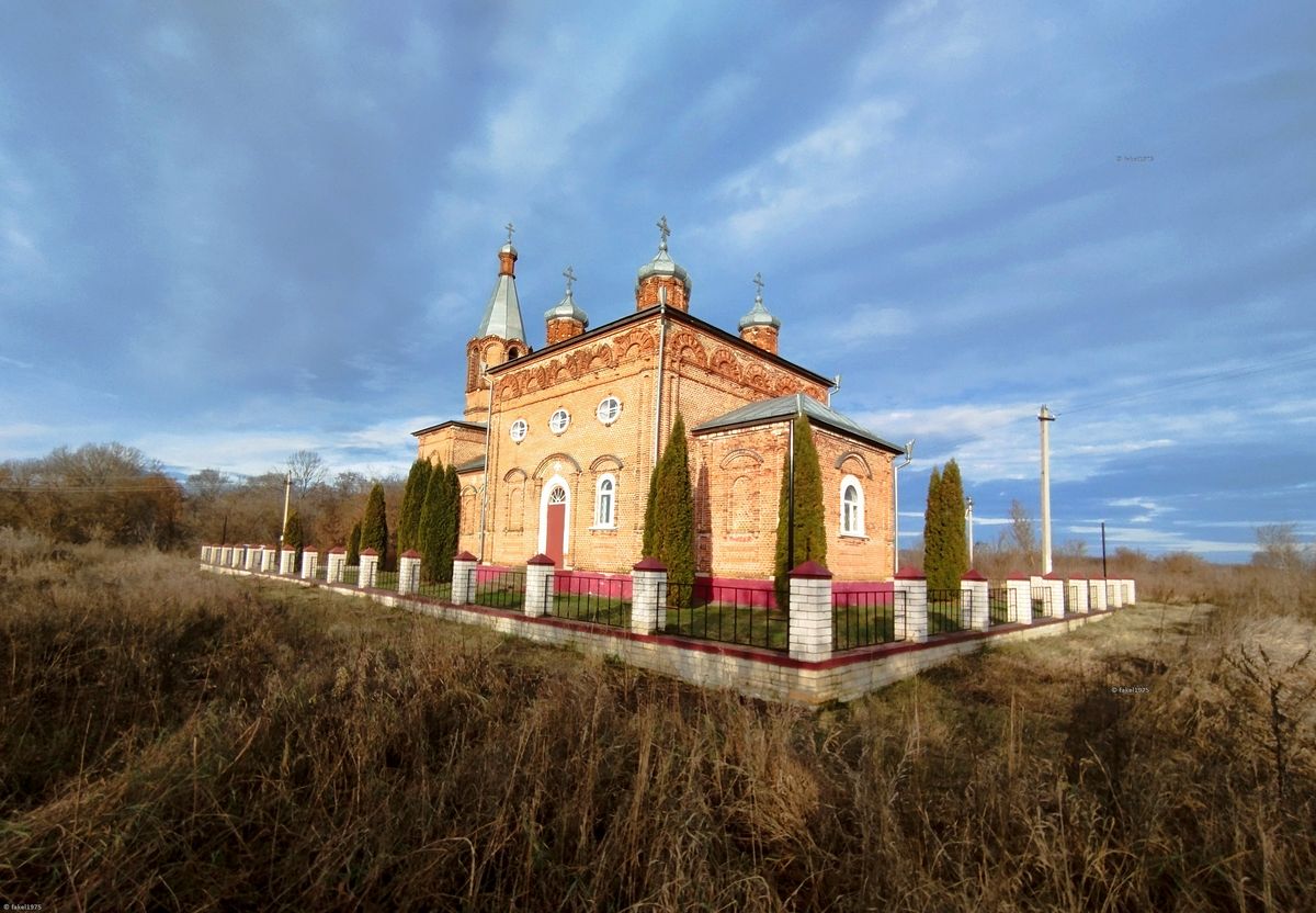 фасады. Церковь Космы и Дамиана, Сугробы (Данковский район, Липецкая область)