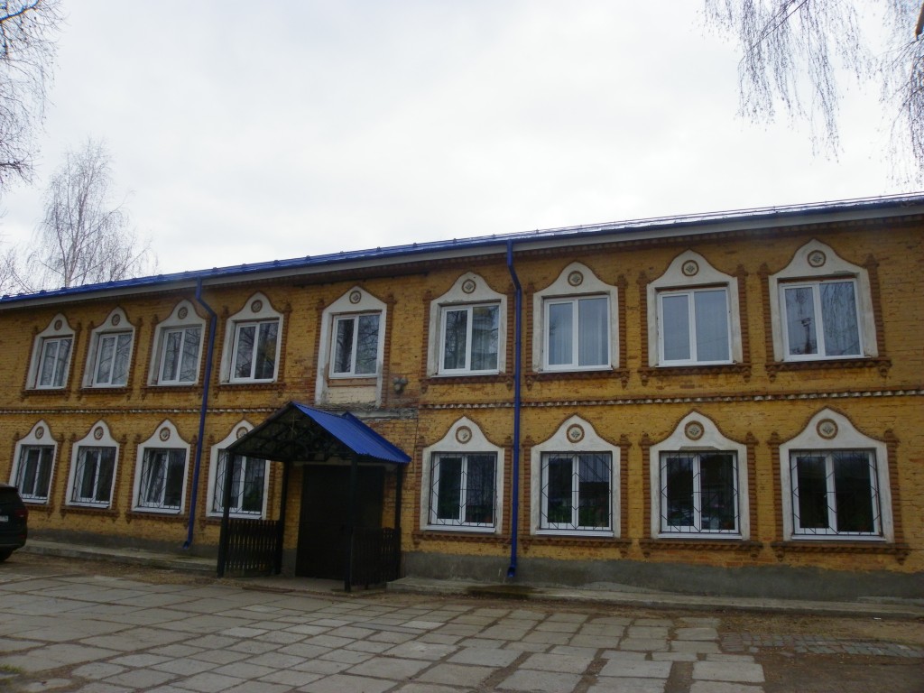 Церковь Казанской иконы Божией Матери в Царицыно, Советский район (Казань, город, Республика Татарстан). дополнительная информация, Церковный дом