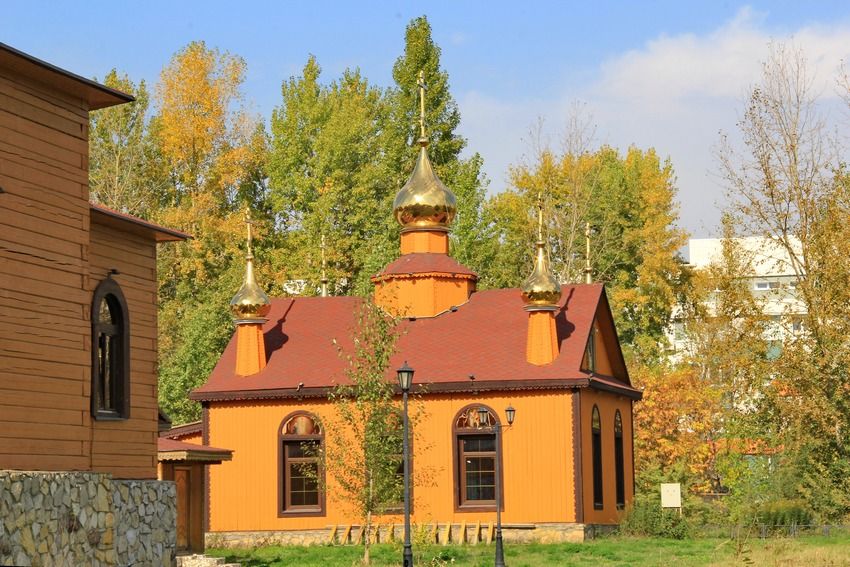 Ново-Савиновский район. Церковь Тихона, патриарха Всероссийского. фасады