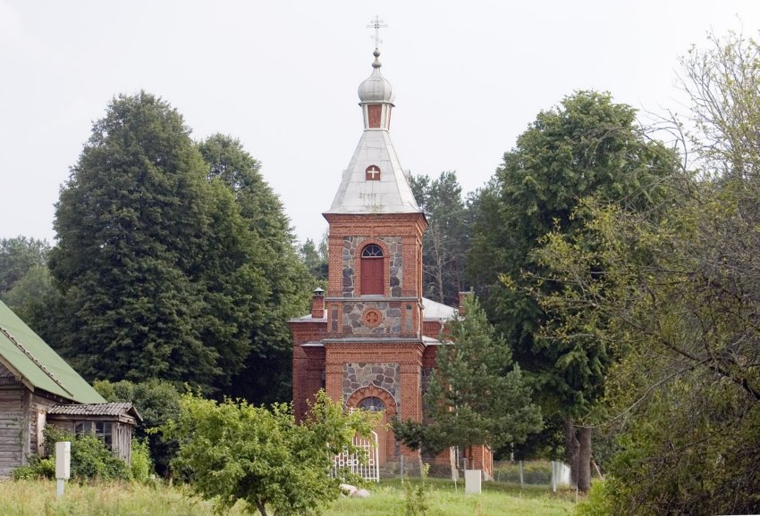 Вецкаплава. Церковь Покрова Пресвятой Богородицы. фасады