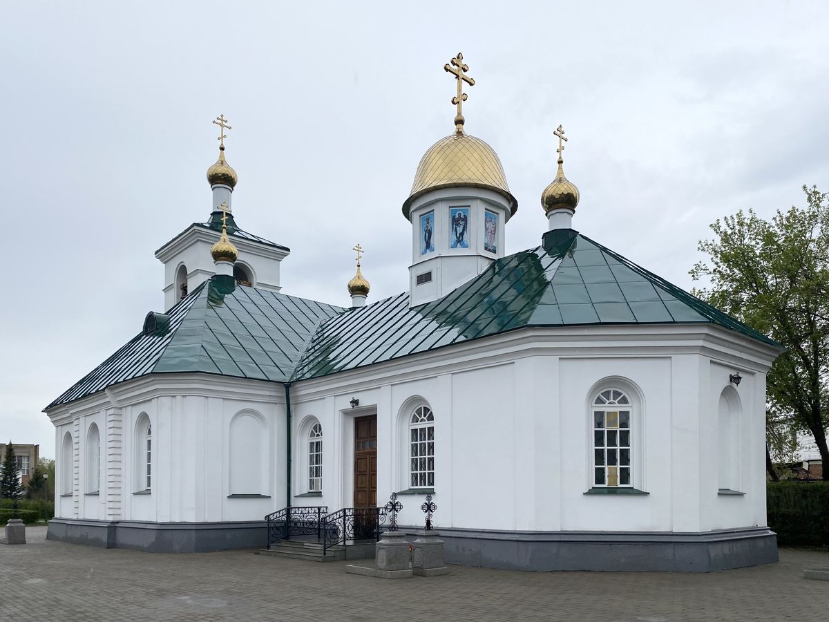 Вид с юго-востока, фасады. Усть-Каменогорский Троицкий монастырь. Церковь Троицы Живоначальной, Усть-Каменогорск (Восточно-Казахстанская область, Казахстан)