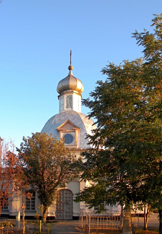 Церковь Петра и Павла, Чёрный Яр (Черноярский район, Астраханская область). фасады