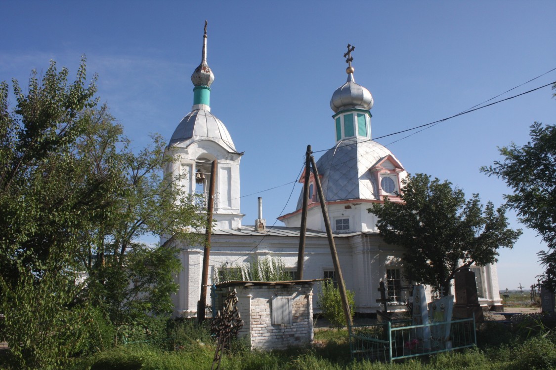 Церковь Петра и Павла, Чёрный Яр (Черноярский район, Астраханская область). фасады