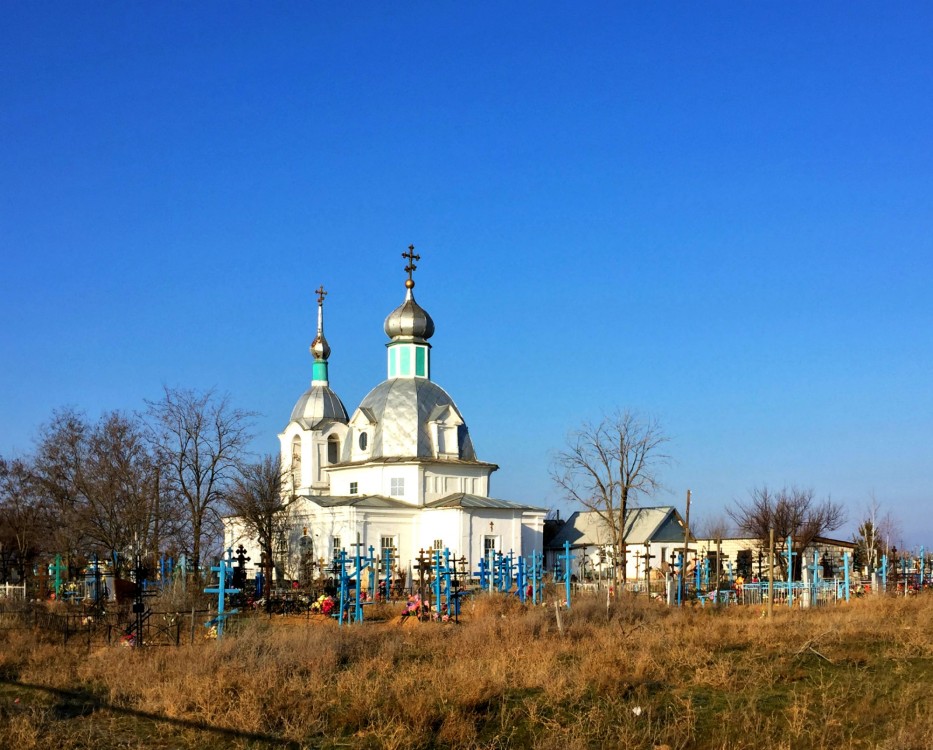 Церковь Петра и Павла, Чёрный Яр (Черноярский район, Астраханская область). общий вид в ландшафте