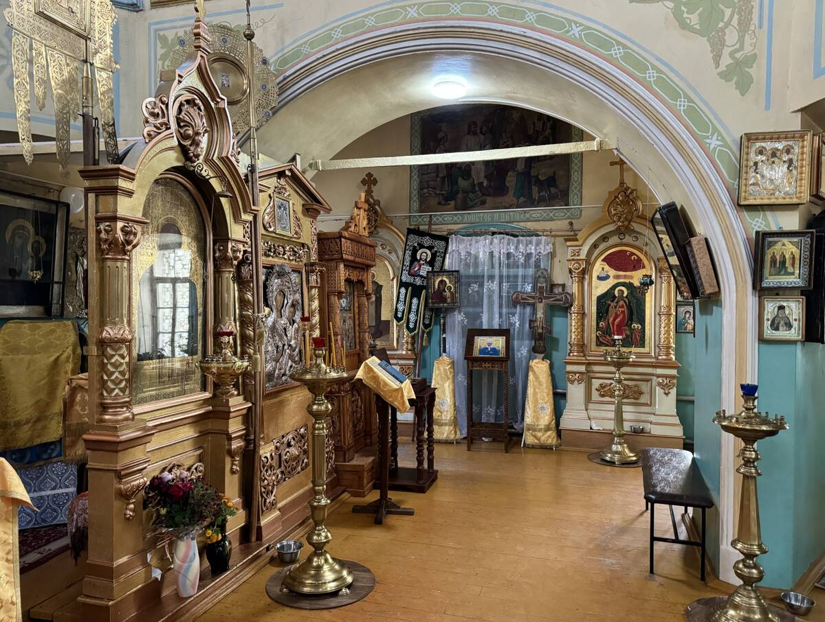 Церковь Петра и Павла, Чёрный Яр (Черноярский район, Астраханская область). интерьер и убранство, Южный компартмент