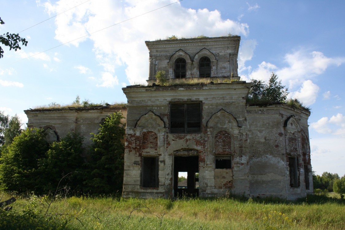 Дубовица. Церковь Михаила Архангела. фасады