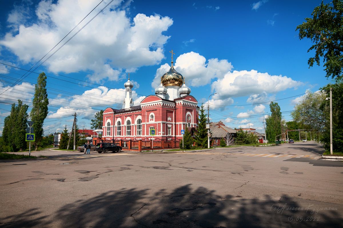 Кафедральный собор Михаила Архангела, Балашов (Балашовский район, Саратовская область). общий вид в ландшафте
