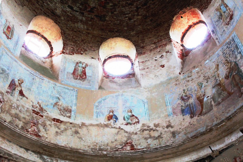 Церковь Михаила Архангела, Фетиньино (Перемышльский район, Калужская область). интерьер и убранство, Роспись барабана основного объема храма