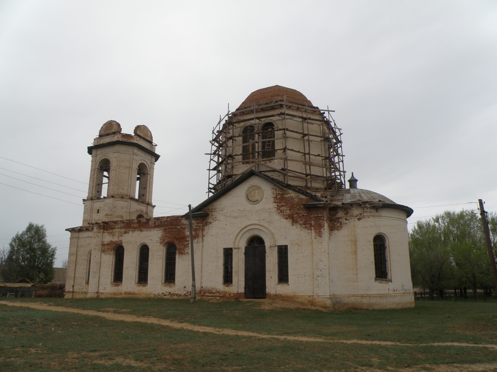 Церковь Успения Пресвятой Богородицы, Копановка (Енотаевский район, Астраханская область). фасады