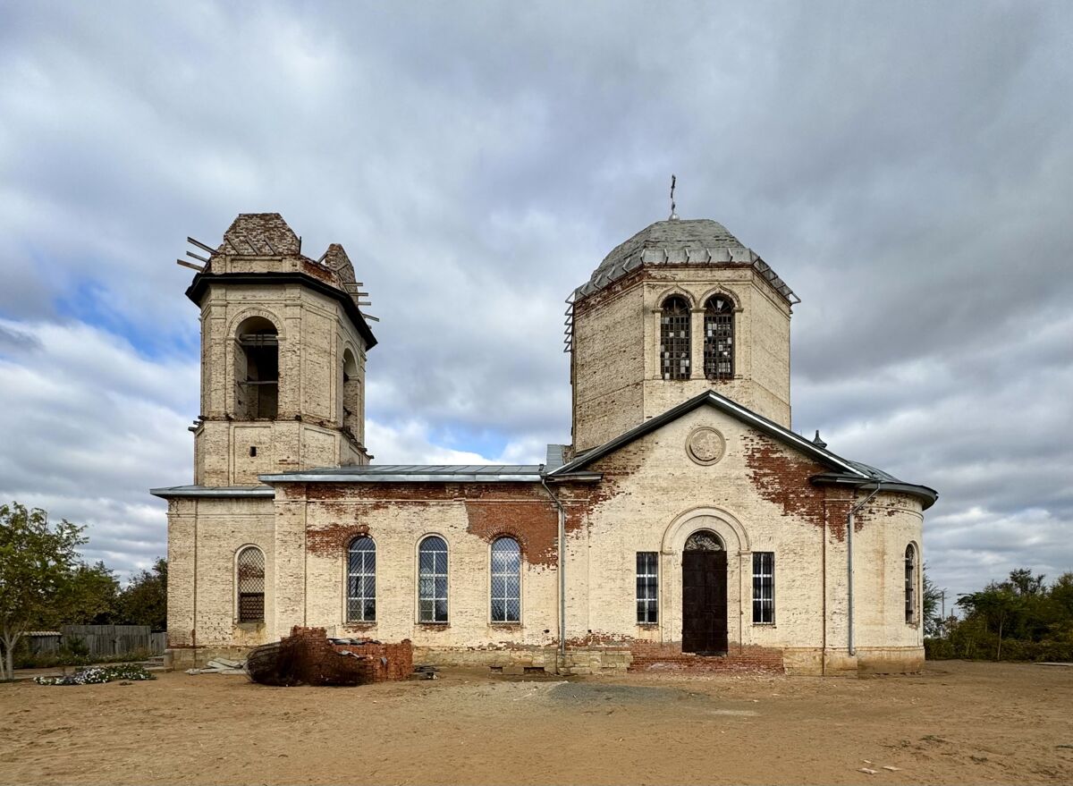 Церковь Успения Пресвятой Богородицы, Копановка (Енотаевский район, Астраханская область). фасады, Вид с юга