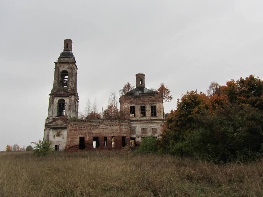 Подвигалиха. Церковь Спаса Преображения. фасады, вид с юго-востока