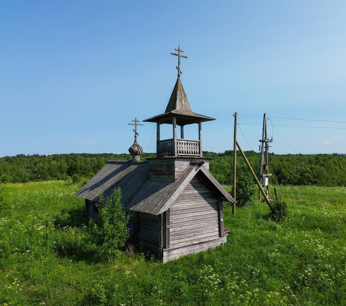 Часовня Пахомия Кенского, Карпова (Плесецкий район, Архангельская область). фасады