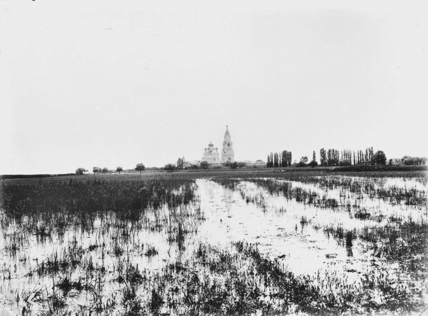 Церковь Николая Чудотворца, Чуркин (Володарский район, Астраханская область). архивная фотография, «Альбом ‘Волга от истока до Каспия’».Фото 1894 г. Общий вид Чуркинского монастыря