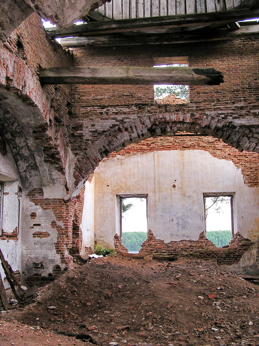 Церковь Николая Чудотворца, Горка (Кондопожский район, Республика Карелия). интерьер и убранство