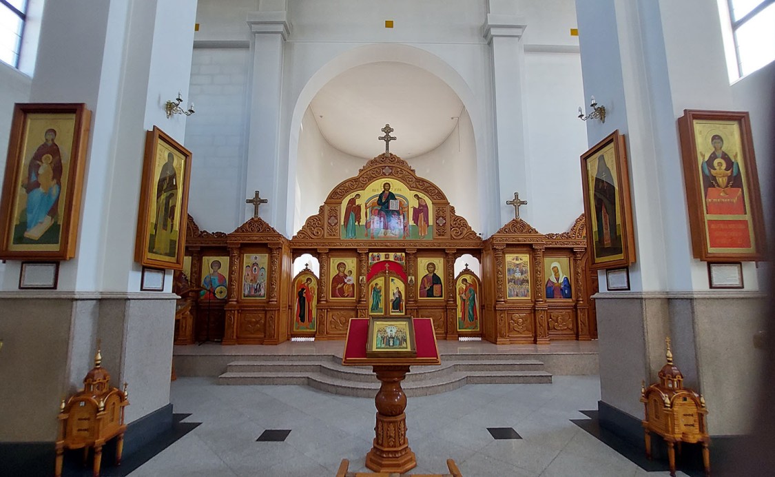 Церковь Собора Белорусских святых, Гродно (Гродненский район, Беларусь, Гродненская область). интерьер и убранство, Иконостас верхнего придела