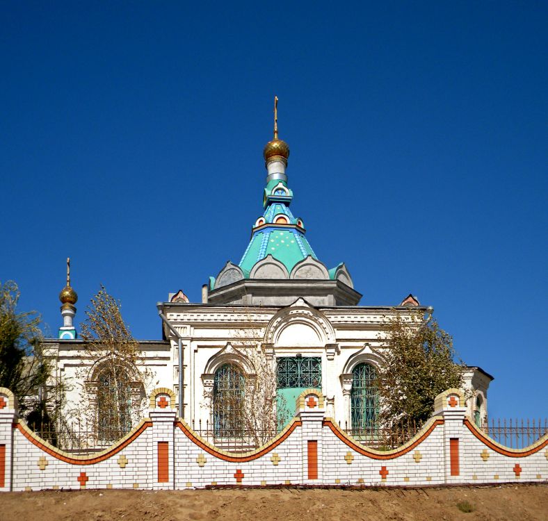 Разино. Церковь Александра Невского. общий вид в ландшафте