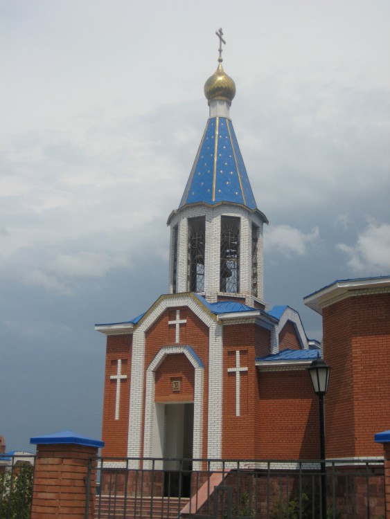 Камызяк. Церковь Смоленской иконы Божией Матери. общий вид в ландшафте