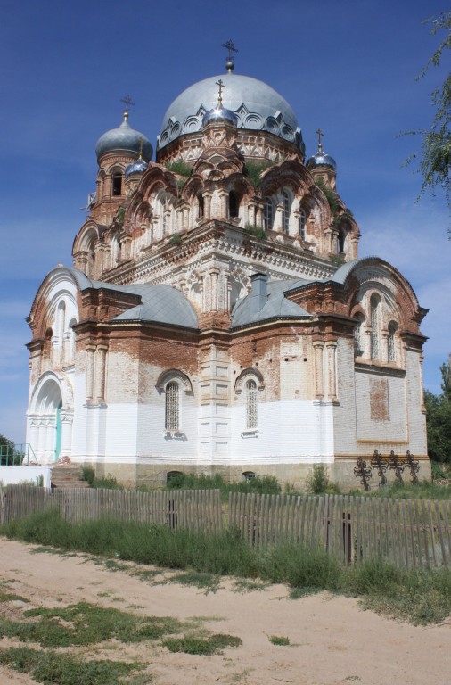 Церковь Покрова Пресвятой Богородицы, Пришиб (Енотаевский район, Астраханская область). фасады