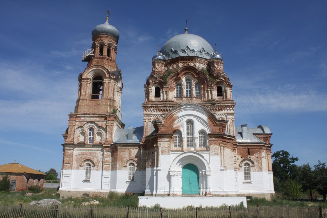 Церковь Покрова Пресвятой Богородицы, Пришиб (Енотаевский район, Астраханская область). фасады