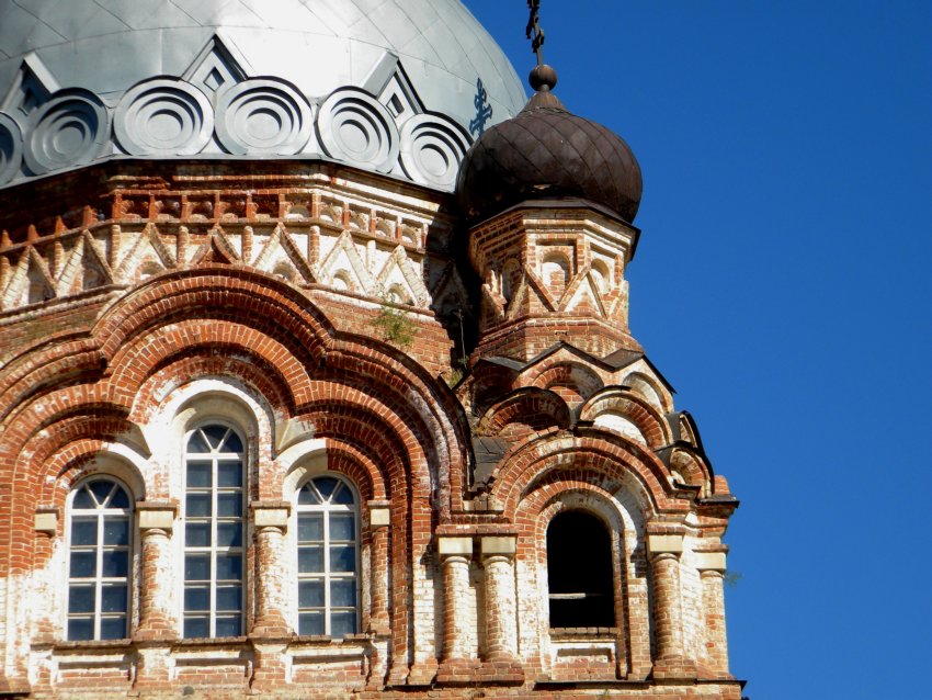 Церковь Покрова Пресвятой Богородицы, Пришиб (Енотаевский район, Астраханская область). архитектурные детали