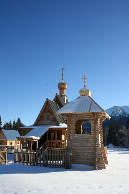 Церковь Смоленской иконы Божией Матери, Климовка, база отдыха (Восточно-Казахстанская область, Казахстан). общий вид в ландшафте, Фото выполнено игуменом Митрофаном (Тузовым)