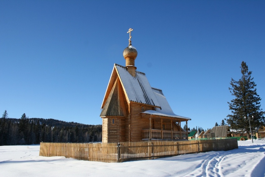 Церковь Смоленской иконы Божией Матери, Климовка, база отдыха (Восточно-Казахстанская область, Казахстан). общий вид в ландшафте, Фото выполнено игуменом Митрофаном (Тузовым)