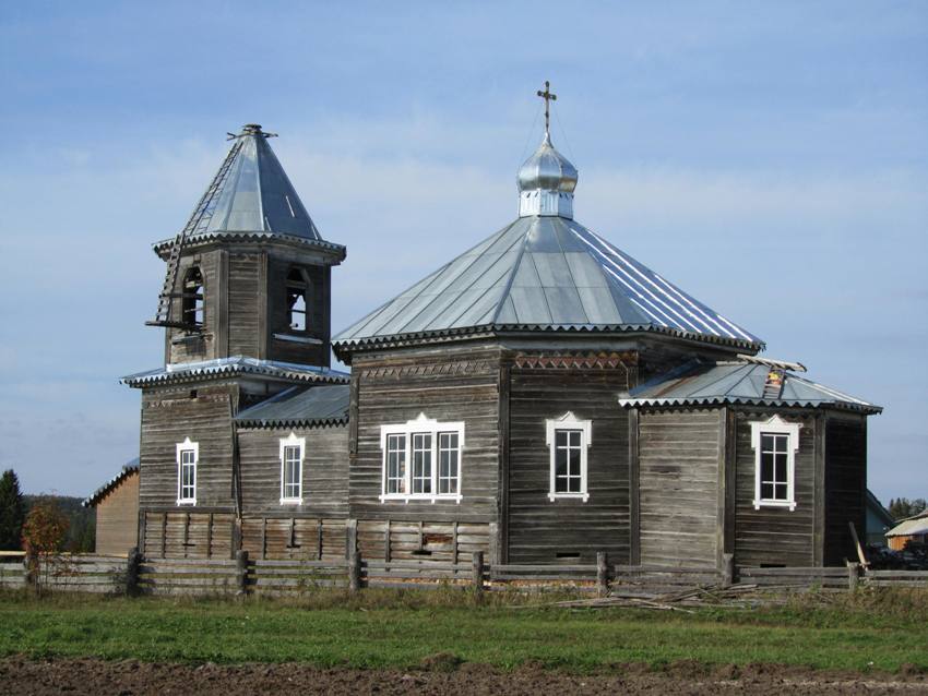 Еловино. Церковь Космы и Дамиана. фасады, вид с юго-востока