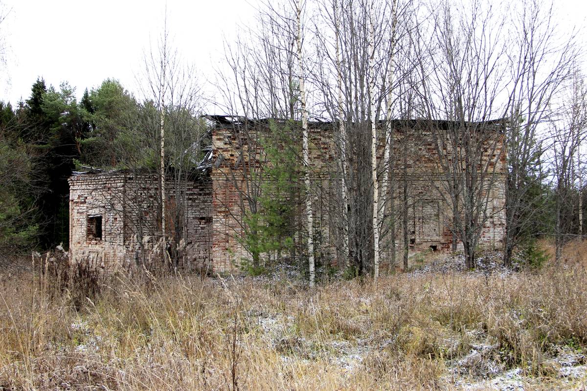 фасады. Церковь Введения во храм Пресвятой Богородицы (старая), Лоха (Никольский район, Вологодская область)