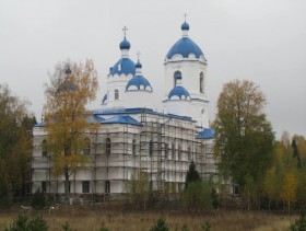 Лоха. Церковь Введения во храм Пресвятой Богородицы (новая)