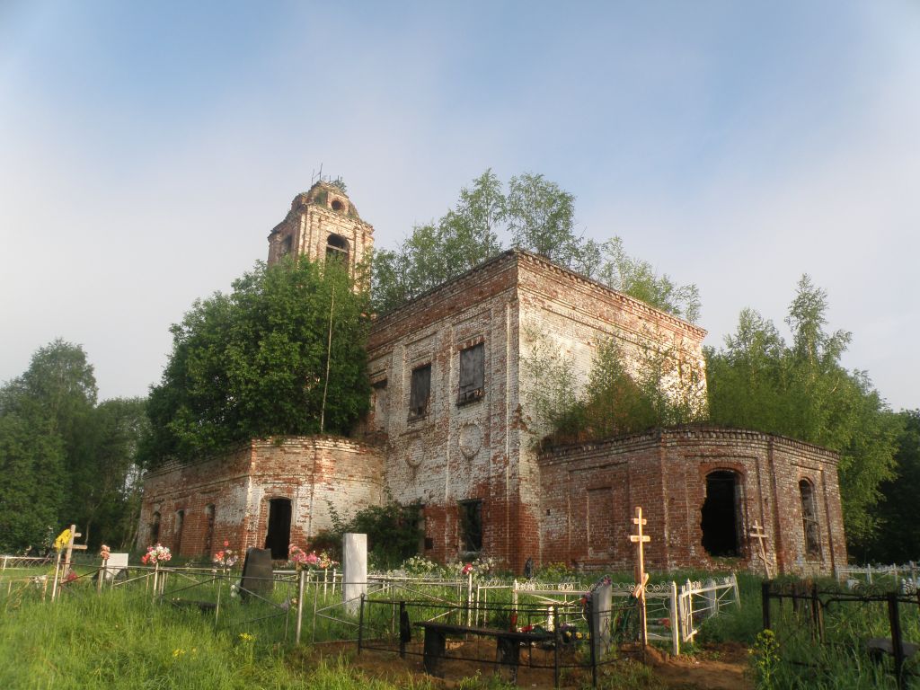 Церковь Боголюбской иконы Божией Матери, Самылово (Мантуровский район, Костромская область). фасады
