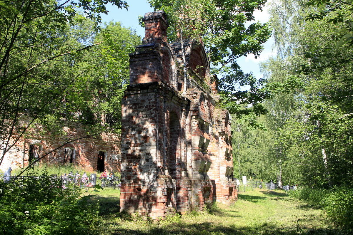 Церковь Боголюбской иконы Божией Матери, Самылово (Мантуровский район, Костромская область). дополнительная информация, Церковные ворота.