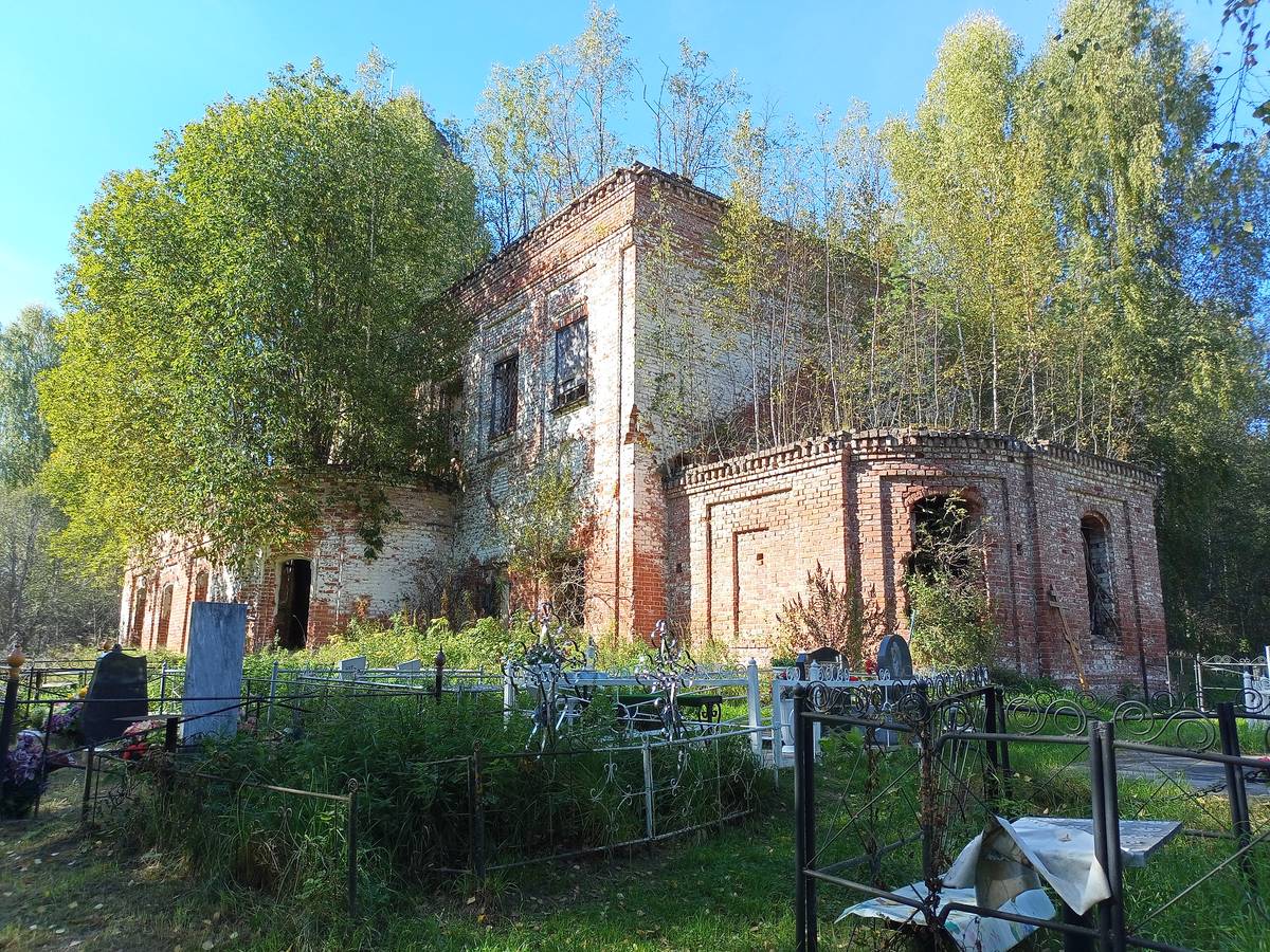 Церковь Боголюбской иконы Божией Матери, Самылово (Мантуровский район, Костромская область). фасады
