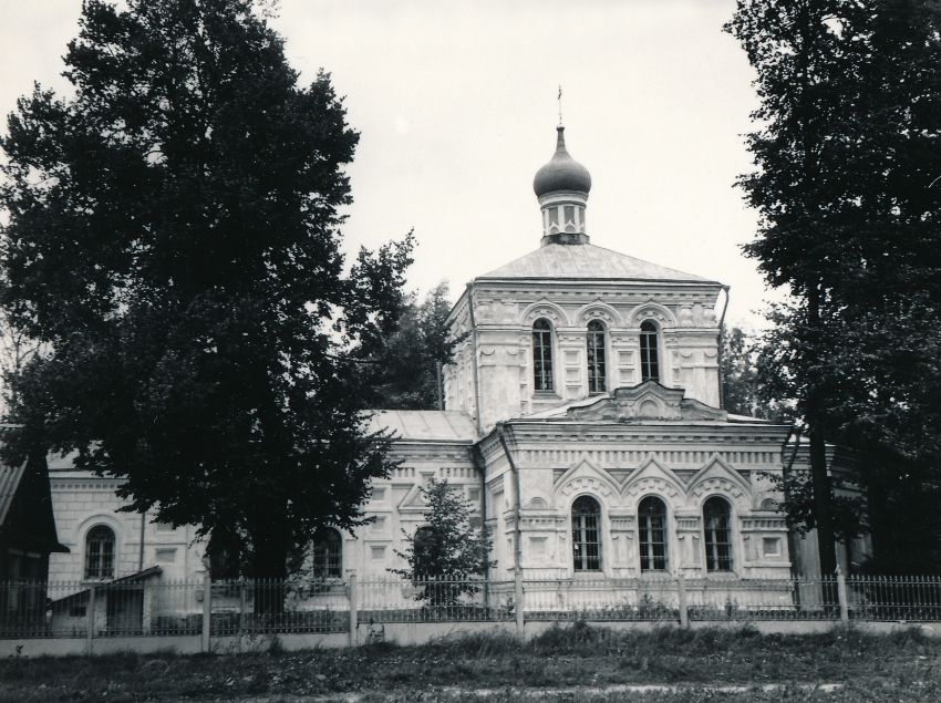 Алёшино. Церковь иконы Божией Матери 