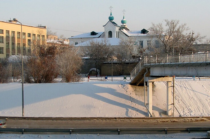 Семей (Семипалатинск). Абалацко-Знаменский Петропавловский женский монастырь. общий вид в ландшафте