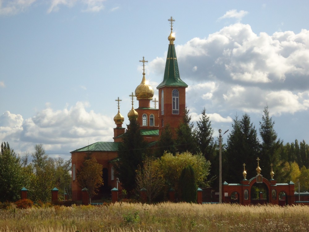 Первомайский. Церковь Сергия Радонежского. фасады