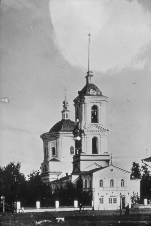 Собор Троицы Живоначальной, Красноуфимск (Красноуфимск (ГО Красноуфимск), Свердловская область). архивная фотография, фото с сайта http://belaya.cerkov.ru/main-page/