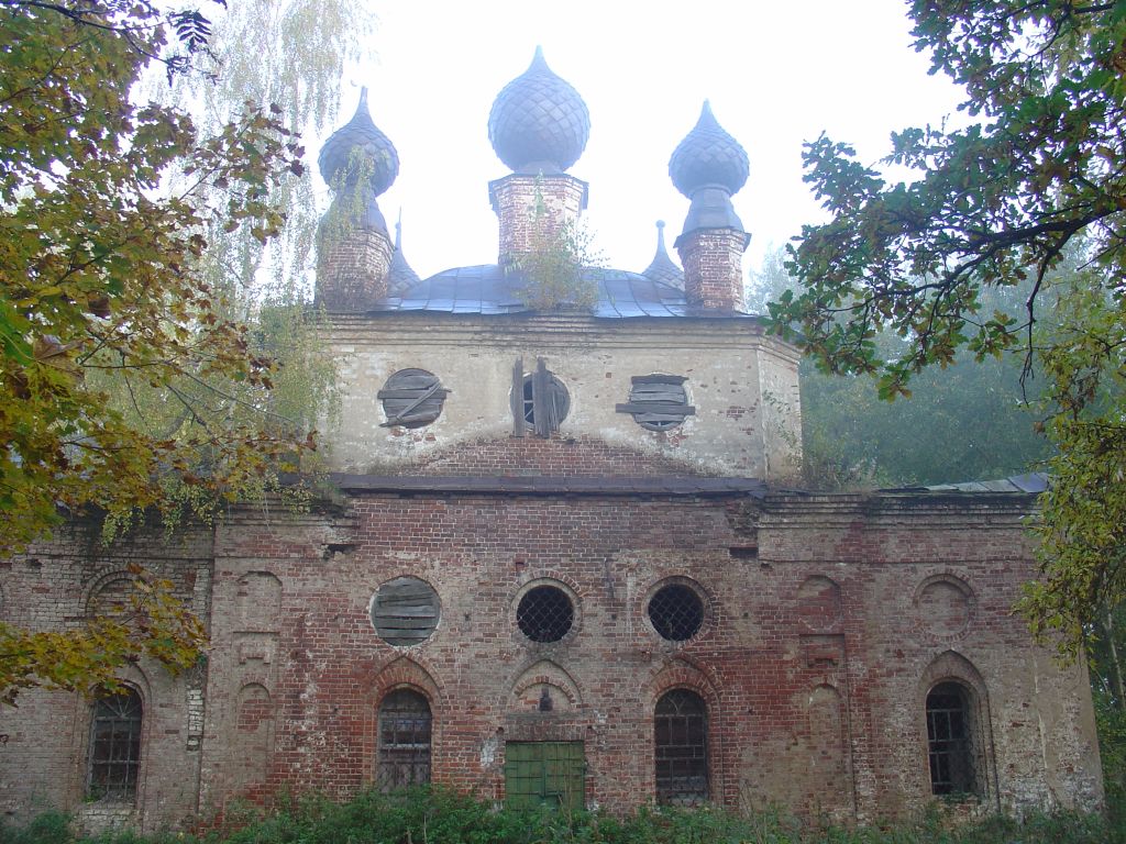 Церковь Покрова Пресвятой Богородицы, Власуново (Любимский район, Ярославская область). архитектурные детали