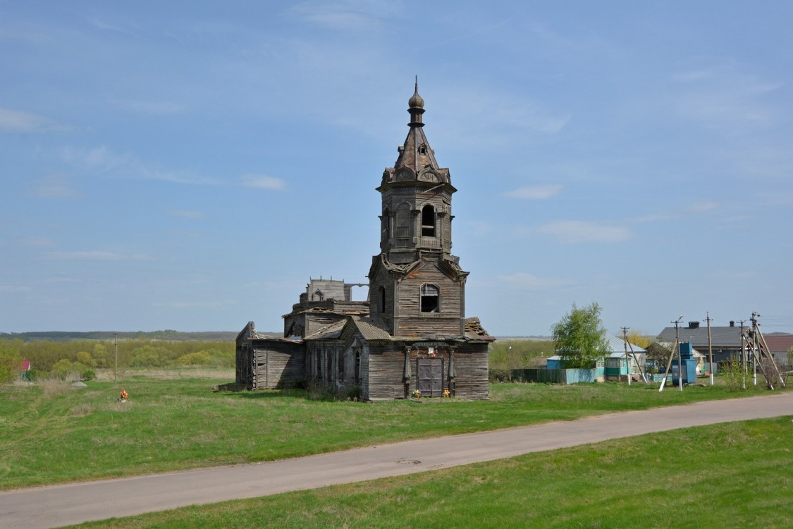 Тюковка. Церковь Николая Чудотворца. общий вид в ландшафте, Общий вид с северо-запада