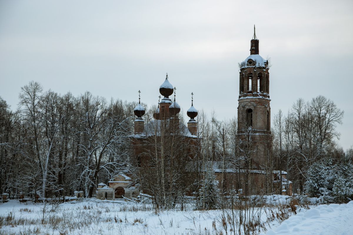 Церковь Троицы Живоначальной, Губачёво (Угличский район, Ярославская область). фасады