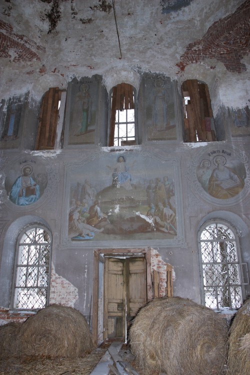 Церковь Смоленской иконы Божией Матери, Хмельники (Борисоглебский район, Ярославская область). интерьер и убранство, Северная часть