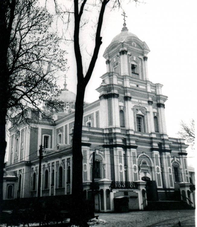 Собор Троицы Живоначальной, Луцк (Луцкий район, Украина, Волынская область). фасады