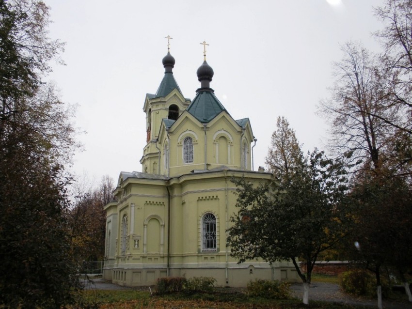Церковь Успения Пресвятой Богородицы, Рязань (Рязань, город, Рязанская область). общий вид в ландшафте, Вид с юго-востока