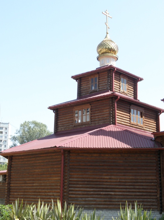 Сочи. Церковь Андрея Первозванного в Заречном. фасады, Основной объем храма, вид с северо-запада